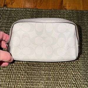 Coach White Signature Pattern Pouch